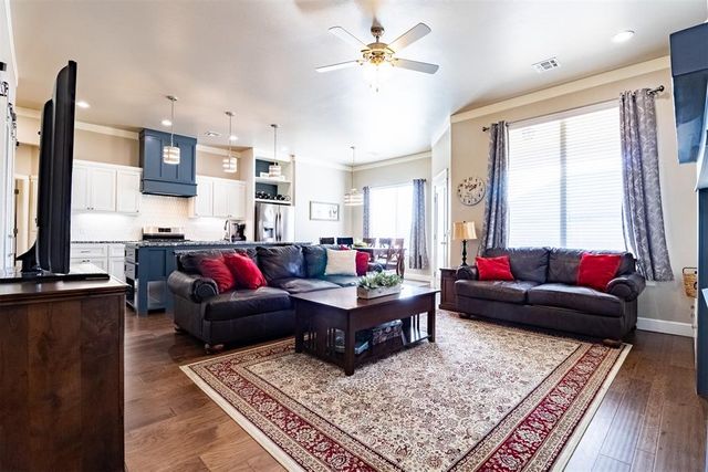 1040 NW 17th Place, Newcastle, OK 73065