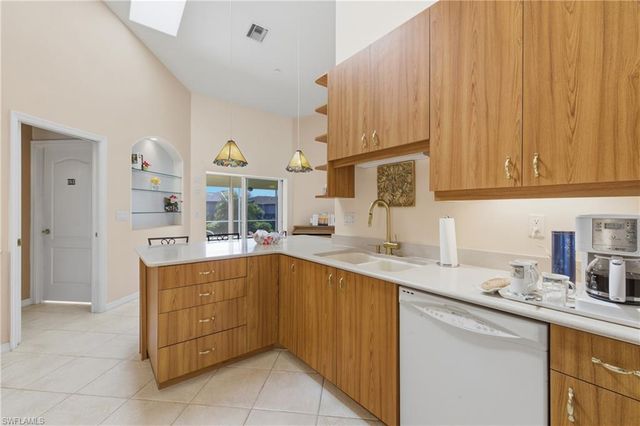 1220 SW 35th ST, Cape Coral, FL 33914