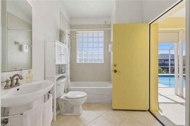 1220 SW 35th ST, Cape Coral, FL 33914