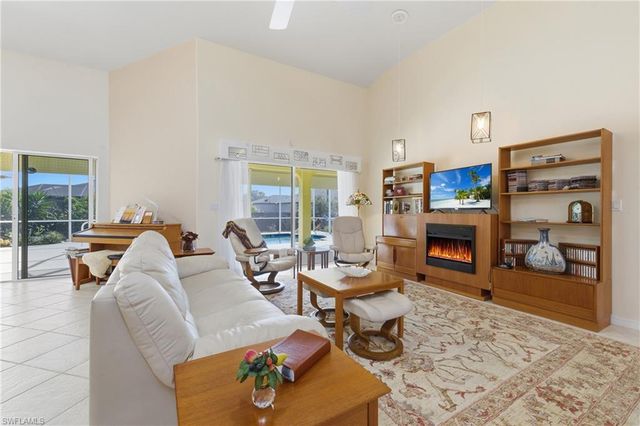 1220 SW 35th ST, Cape Coral, FL 33914