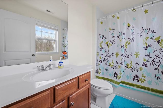 30 Caldwell Terrace 30, Danbury, CT 06810