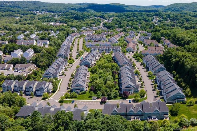 30 Caldwell Terrace 30, Danbury, CT 06810