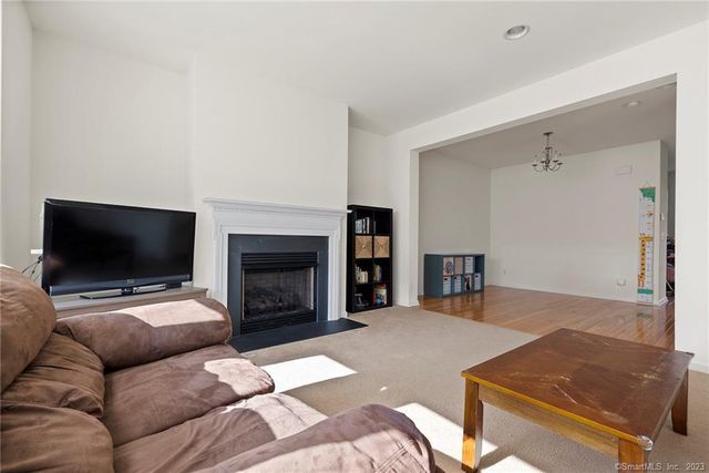 30 Caldwell Terrace 30, Danbury, CT 06810