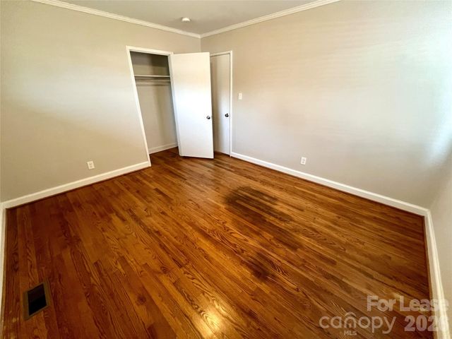 4334 Applegate Road, Charlotte, NC 28209