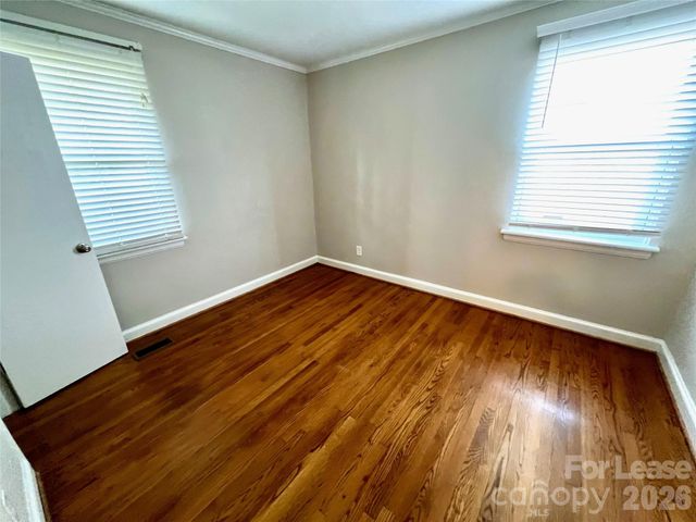 4334 Applegate Road, Charlotte, NC 28209