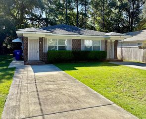 1409 River Front Drive B, Charleston, SC 29407