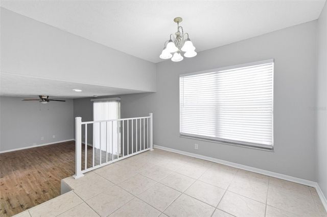 1200 LAKE VALRICO LANE, Valrico, FL 33594
