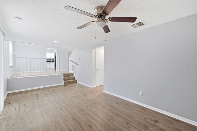 1200 LAKE VALRICO LANE, Valrico, FL 33594