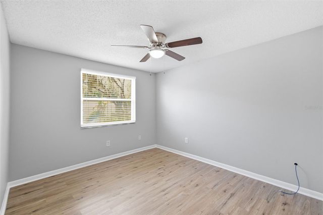 1200 LAKE VALRICO LANE, Valrico, FL 33594