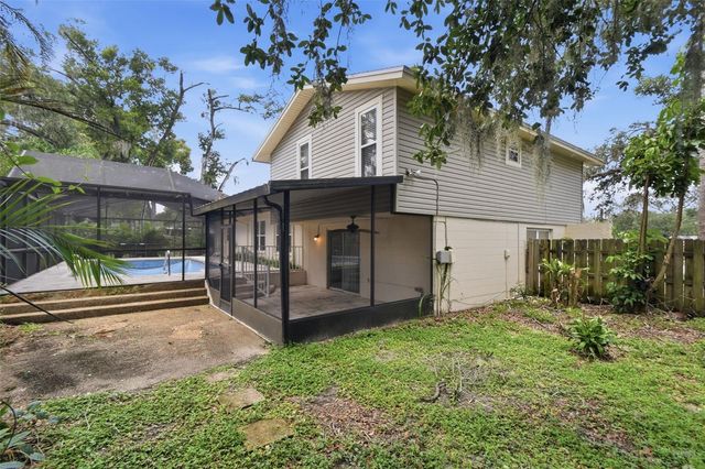 1200 LAKE VALRICO LANE, Valrico, FL 33594
