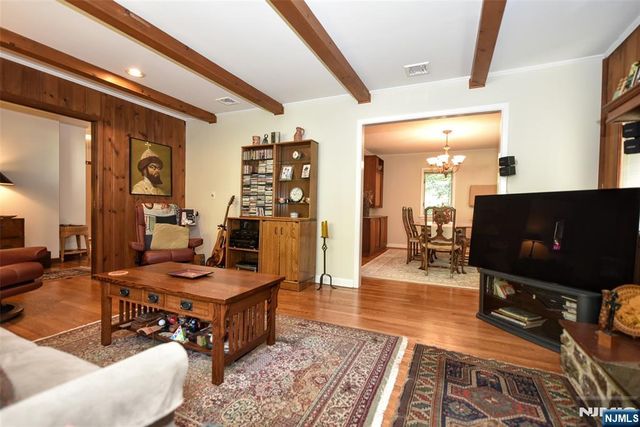 4 Dogwood Trail, Kinnelon Borough, NJ 07405