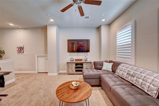 131 Mcgoey Circle, Shenandoah, TX 77384