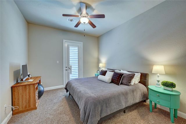 131 Mcgoey Circle, Shenandoah, TX 77384