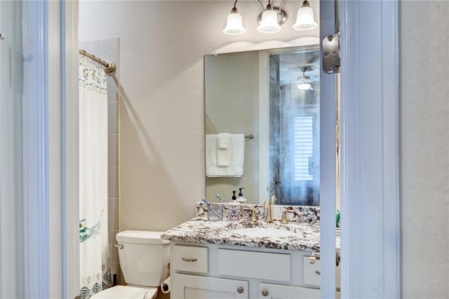 131 Mcgoey Circle, Shenandoah, TX 77384