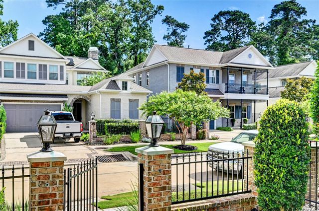131 Mcgoey Circle, Shenandoah, TX 77384