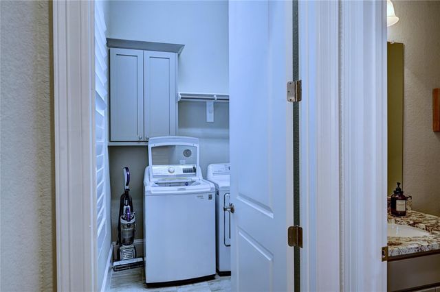 131 Mcgoey Circle, Shenandoah, TX 77384