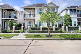 131 Mcgoey Circle, Shenandoah, TX 77384
