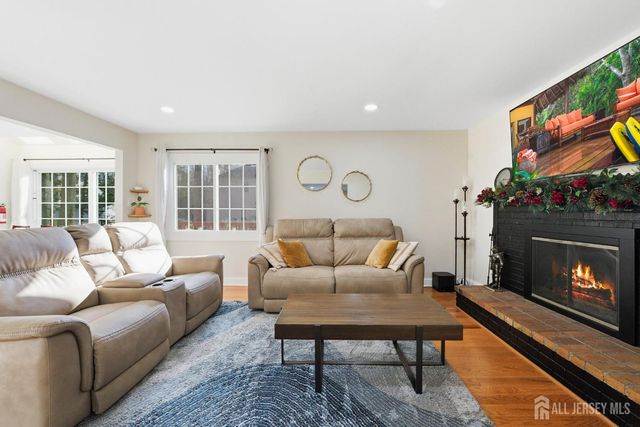 107 van dyke Court, Hillsborough, NJ 08844