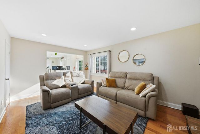 107 van dyke Court, Hillsborough, NJ 08844