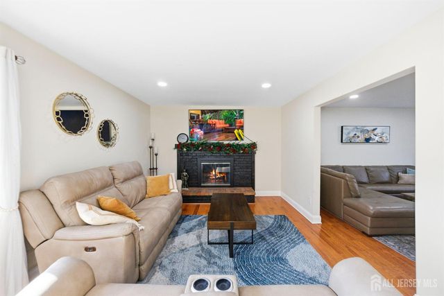 107 van dyke Court, Hillsborough, NJ 08844