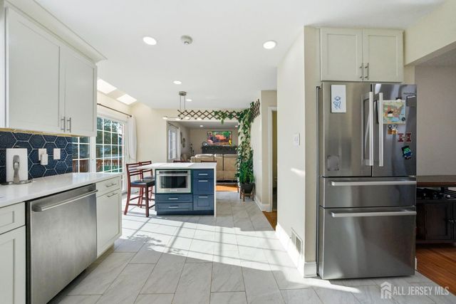 107 van dyke Court, Hillsborough, NJ 08844