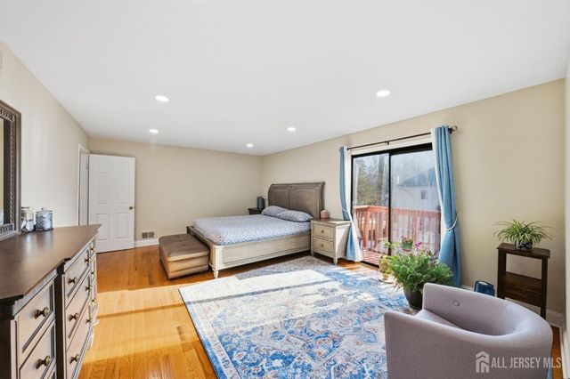 107 van dyke Court, Hillsborough, NJ 08844