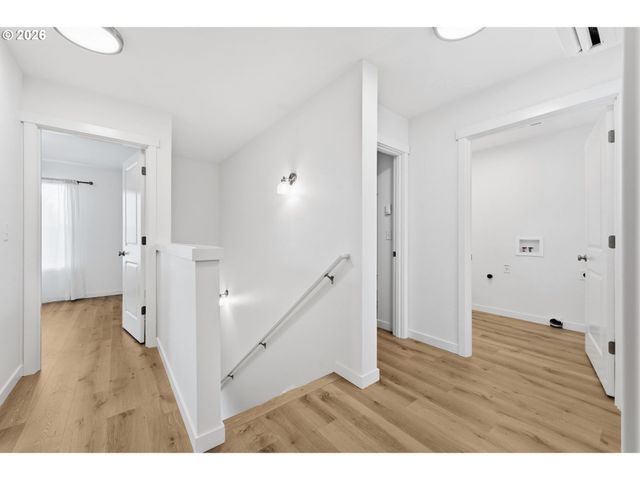 5592 BURNETT Ave B, Eugene, OR 97402