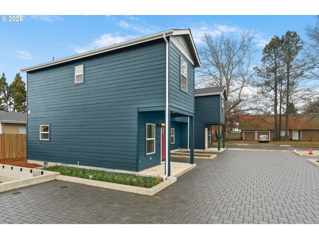 5592 BURNETT Ave B, Eugene, OR 97402