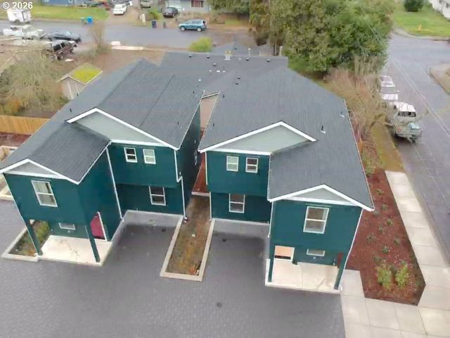 5592 BURNETT Ave B, Eugene, OR 97402