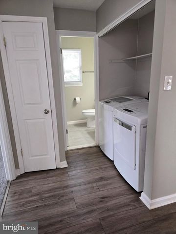 8313 GIBBONS DR, Fort Washington, MD 20744