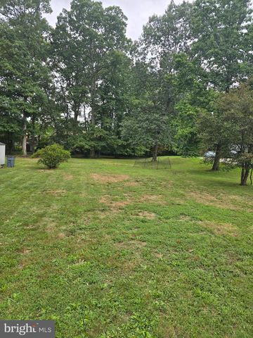 8313 GIBBONS DR, Fort Washington, MD 20744