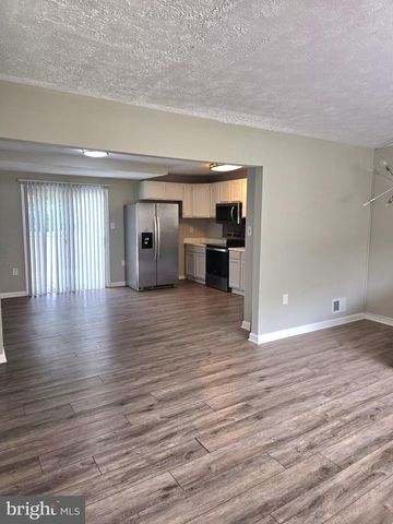 8313 GIBBONS DR, Fort Washington, MD 20744