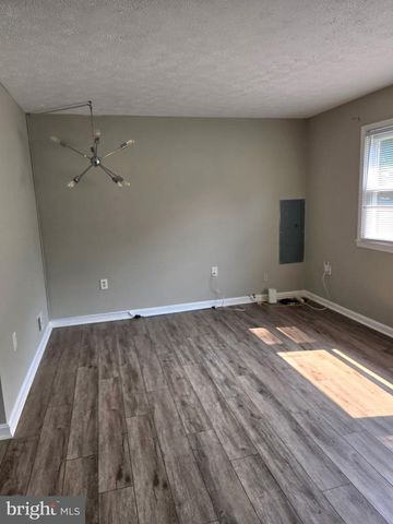 8313 GIBBONS DR, Fort Washington, MD 20744