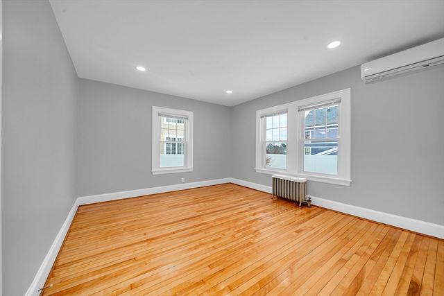 26 Richardson Ave 26, North Andover, MA 01845