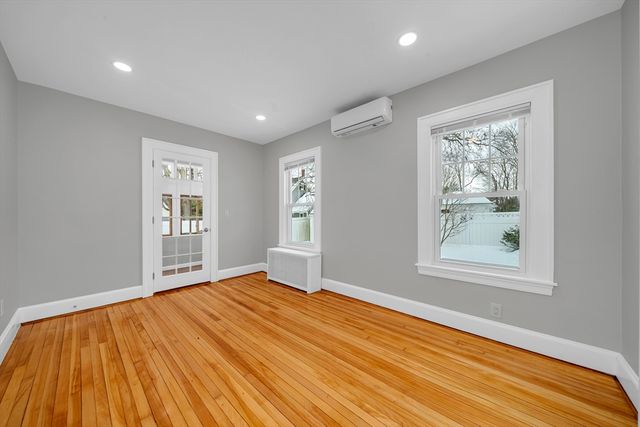 26 Richardson Ave 26, North Andover, MA 01845