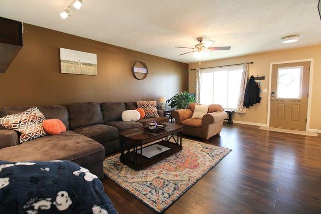 2641 Robin Rd, Salina, KS 67401