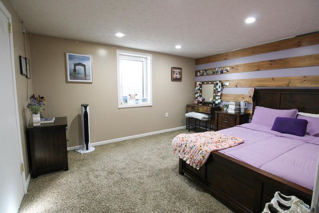 2641 Robin Rd, Salina, KS 67401