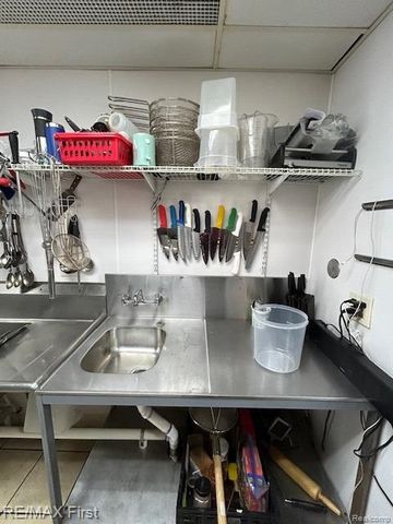 18035 Conant Street, Detroit, MI 48234