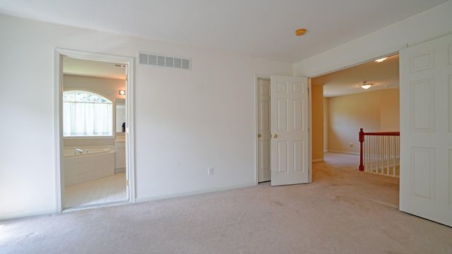 412 BUTTONWOOD LN, Oxford, PA 19363