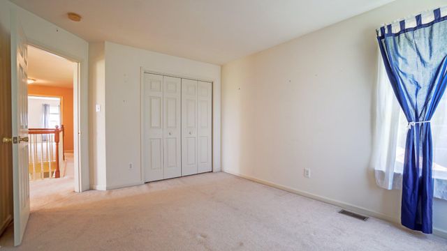 412 BUTTONWOOD LN, Oxford, PA 19363
