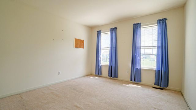 412 BUTTONWOOD LN, Oxford, PA 19363