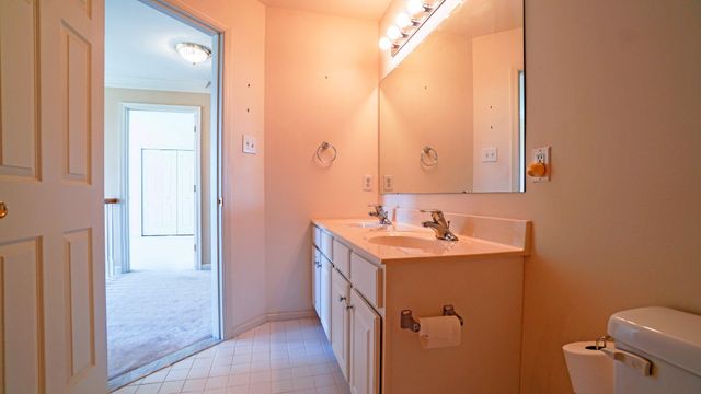 412 BUTTONWOOD LN, Oxford, PA 19363