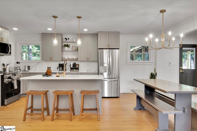 3051 State Park Road, Greenville, SC 29609