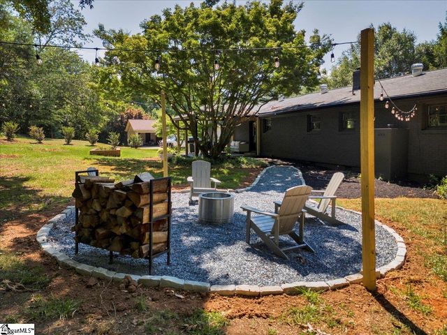 3051 State Park Road, Greenville, SC 29609