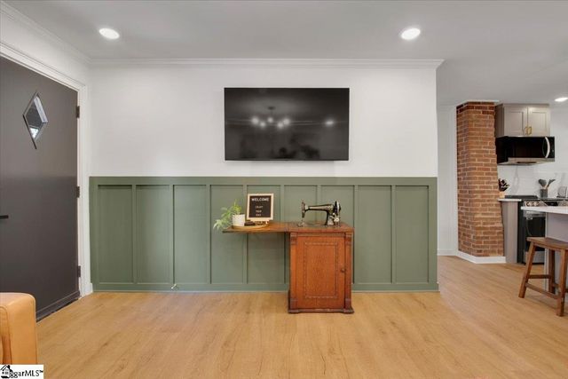 3051 State Park Road, Greenville, SC 29609