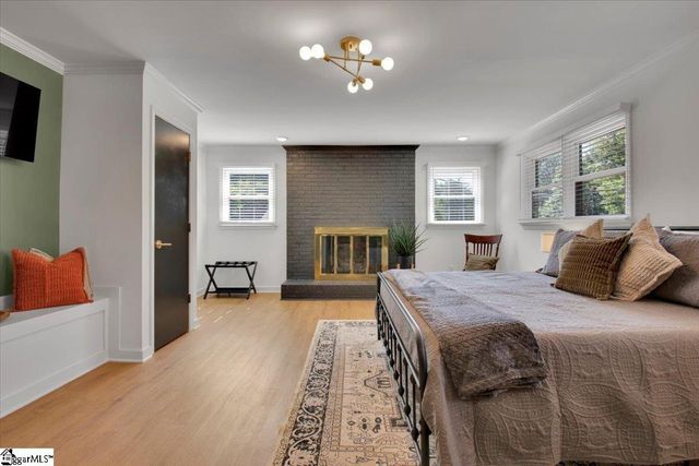 3051 State Park Road, Greenville, SC 29609