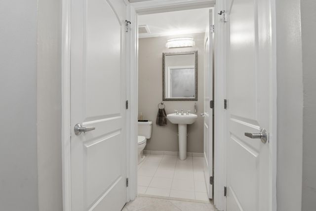 801 S Olive Avenue 206, West Palm Beach, FL 33401