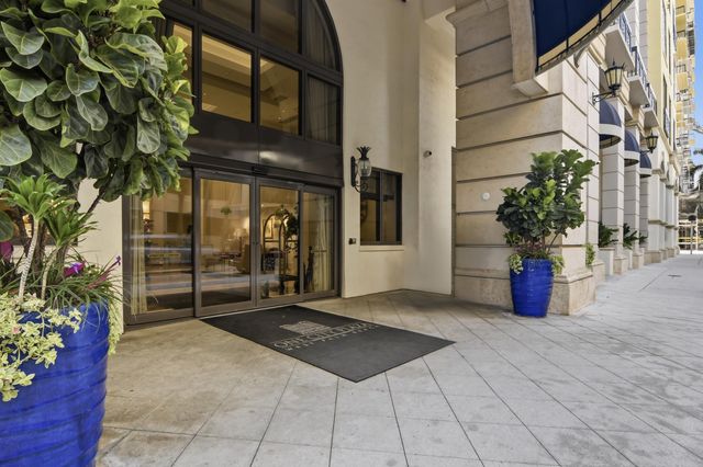 801 S Olive Avenue 206, West Palm Beach, FL 33401