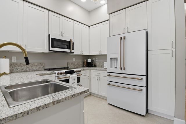 801 S Olive Avenue 206, West Palm Beach, FL 33401