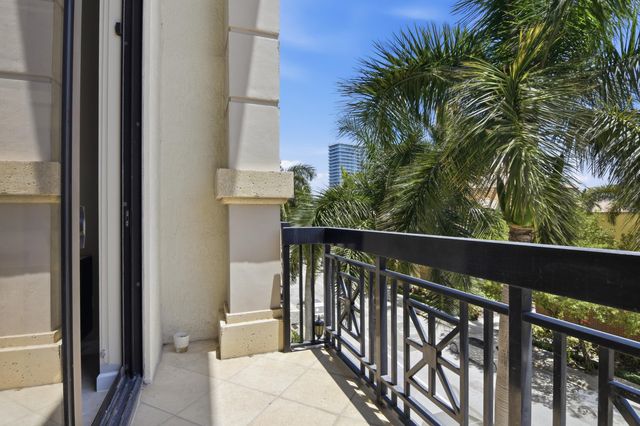 801 S Olive Avenue 206, West Palm Beach, FL 33401